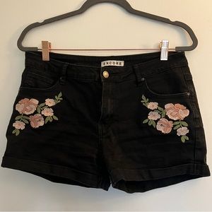 Encore Embroidered Black Denim Shorts (Size 13)